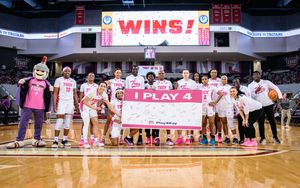 Image post by @troytrojanswbb on Instagram