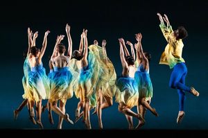 Image post by @sarabobulinskiphotography on Instagram