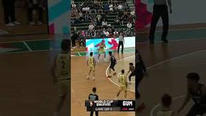 Video post by @basketballaus on YouTube