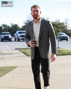 Image post by @txstarshockey on Instagram