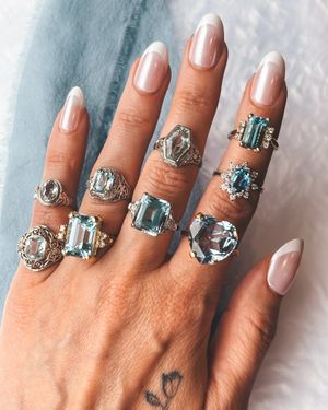 Image post by @maejeanvintage on Instagram