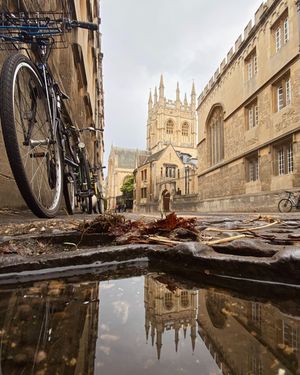 Image post by @oxford_uni on Instagram