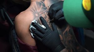 Video post by @skindesigntattoos on Instagram