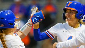 Image post by @GatorsSB on Twitter