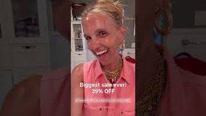 Video post by @shop.with.caroline on YouTube