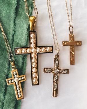 Image post by @maejeanvintage on Instagram