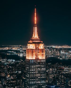 Image post by @empirestatebldg on Instagram