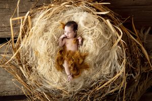 Image post by @newbornbabyphotographystudio on Instagram