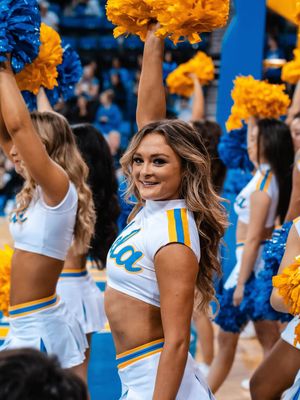 Image post by @uclaspiritsquad on Instagram