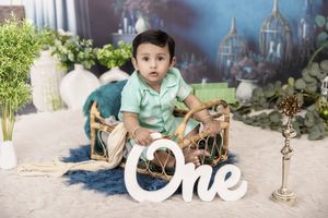 Image post by @newbornbabyphotographystudio on Instagram