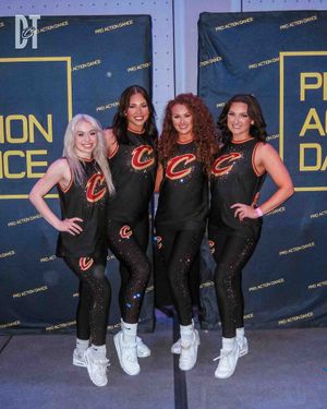 Image post by @CavsDanceTeam on Twitter