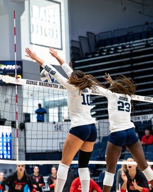 Image post by @gw_volleyball on Instagram