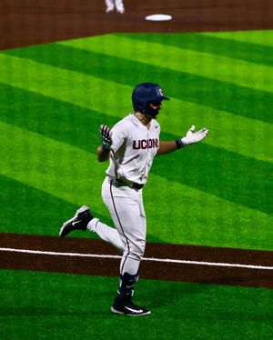 Image post by @uconnbsb on Instagram