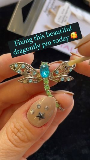 Video post by @beadcache on Facebook