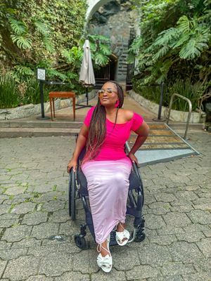 Image post by @thelizzyo on Instagram