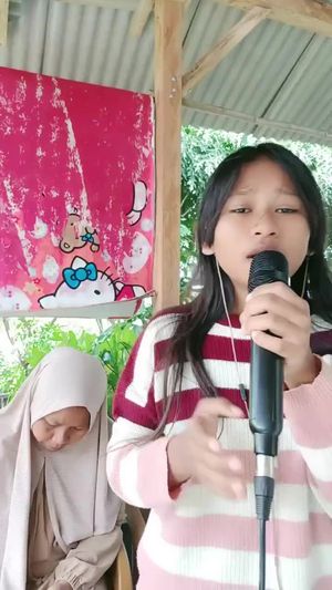 Video post by @da7april on TikTok