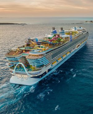 Image post by @theworldofcruiseships on Instagram