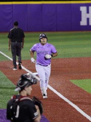 Image post by @hpu_baseball on Instagram