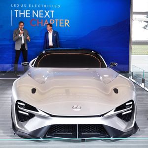Image post by @Lexus on Twitter