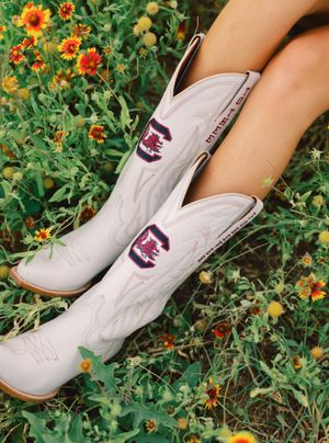 Image post by @gamedayboots on Instagram