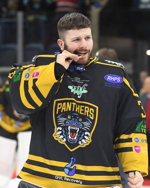 Image post by @iihfmen on Instagram
