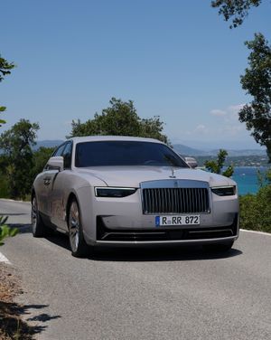 Image post by @rollsroycecars on Instagram