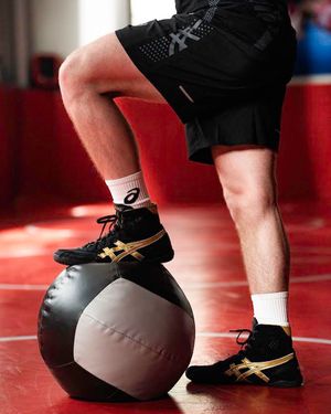 Image post by @asicswrestling on Instagram