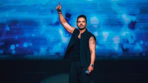 Image post by @luisfonsi on Instagram