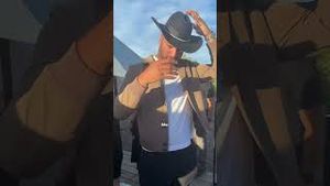 Video post by @vibinwithvannoys on YouTube