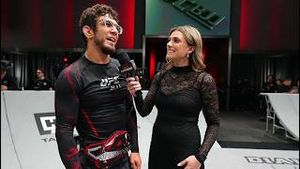 Video post by @ufcespanol on YouTube