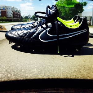 Image post by @soccerdotcom on Instagram