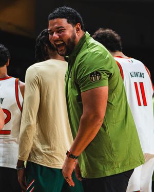Image post by @caneshoops on Instagram
