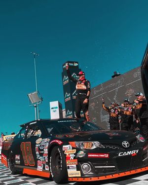 Image post by @phoenixraceway on Instagram