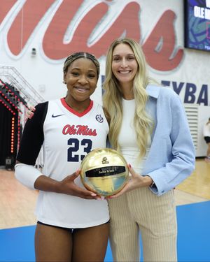 Image post by @olemissvb on Instagram