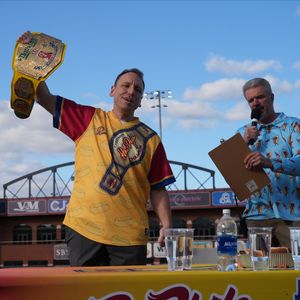 Image post by @ReadingFightins on Twitter