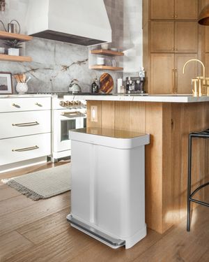 Image post by @simplehuman on Instagram