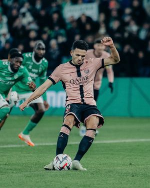 Image post by @psg on Instagram