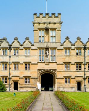 Image post by @oxford_uni on Instagram