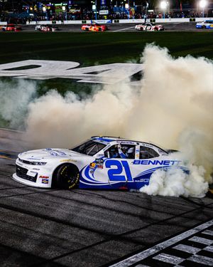 Image post by @NASCAROReillyAP on Twitter