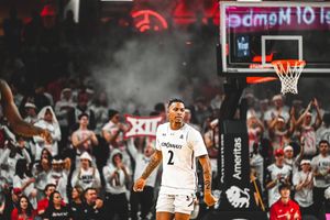 Image post by @GoBearcatsMBB on Twitter