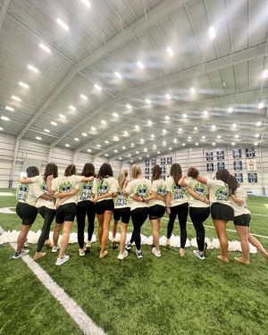 Image post by @coltscheer on Instagram