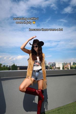 Video post by @andoej on TikTok