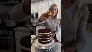 Video post by @theblondewhobakes on YouTube