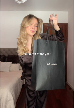 Video post by @carlotagrandeb on TikTok