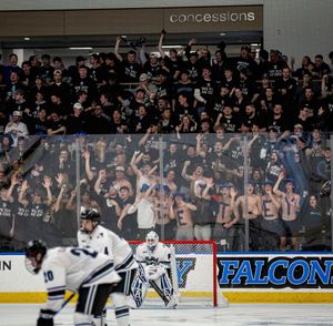 Image post by @bentleyhockey on Instagram
