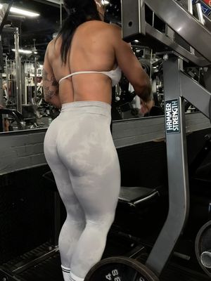 Image post by @figen.sahin_ifbbpro on Instagram