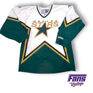 Image post by @fansvintagegear on Instagram