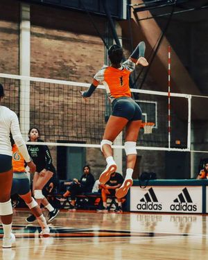 Image post by @utrgvvolleyball on Instagram