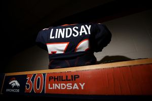 Image post by @phillip_lindsay on Instagram