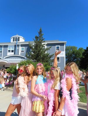 Image post by @uconntheta on Instagram
